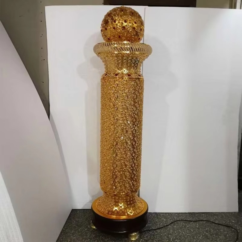 Luxuriöser Vintage-Stil Gold-  – Power Tools Exhibition Bewertung und Preis